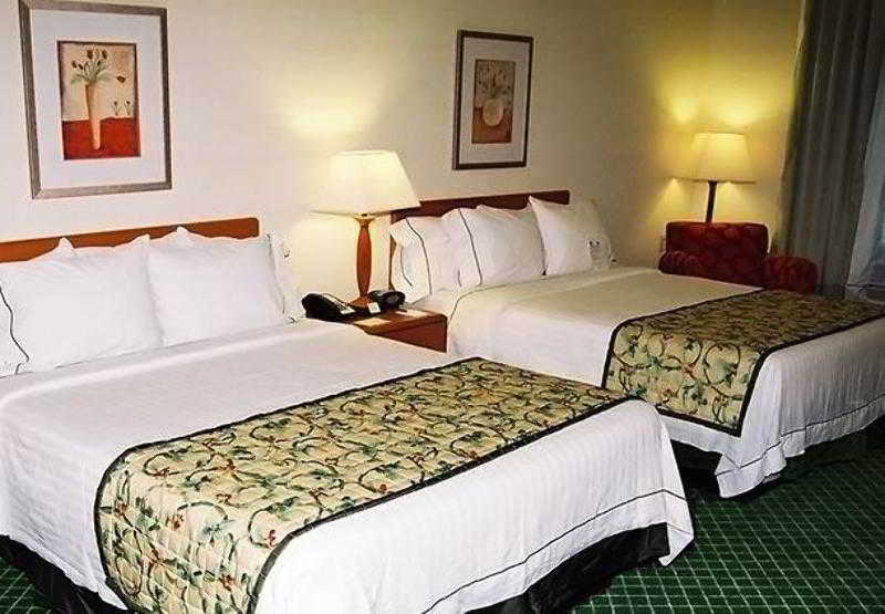 Fairfield Inn & Suites By Marriott Clermont Habitación foto